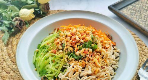 广元米凉面——一道经典的川菜美食（传统米凉面的制作方法和特色口感）