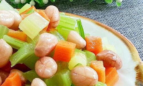 芹菜叶拌花生米，清新又美味（叶香花生鲜美多汁）