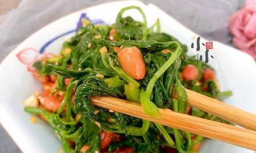 芹菜叶拌花生米，清新又美味（叶香花生鲜美多汁）