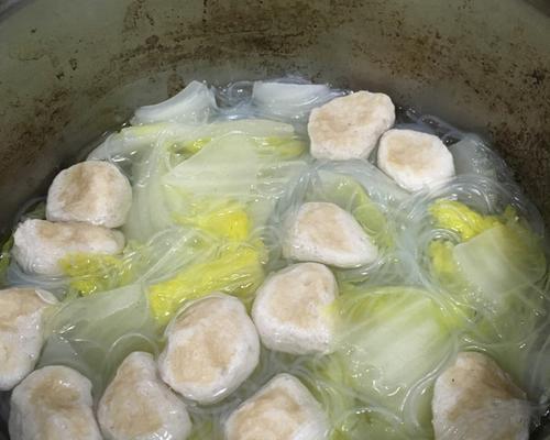 一道简单易学又美味可口的汤菜，让你享受冬日里的温暖（一道简单易学又美味可口的汤菜）