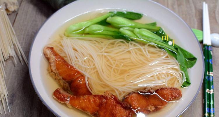 传承老味道，清香可口的家常美食，宽粉面的制作流程（传承老味道）