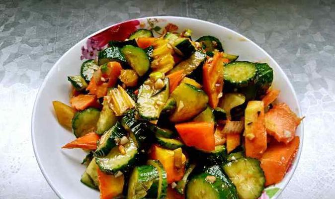 以油黄瓜为主角的美食世界（颠覆传统）