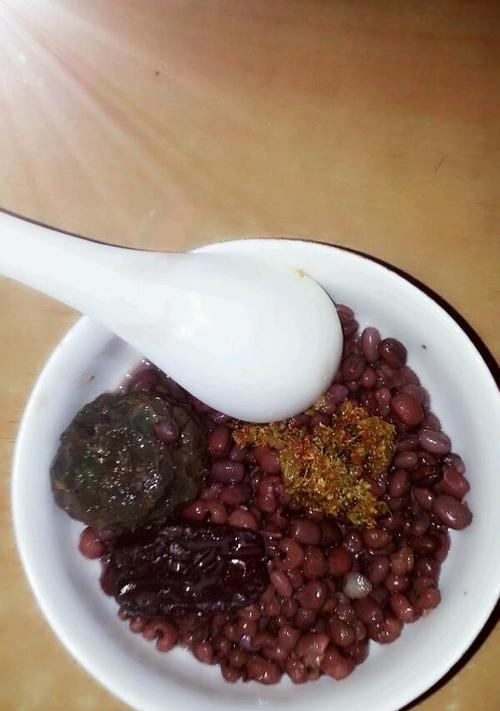 美味又养生的薏米红豆糊（做法简单易学）