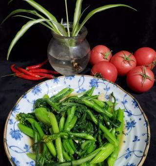 家庭自制腌菜心的做法（手把手教你制作美味健康的腌菜心）
