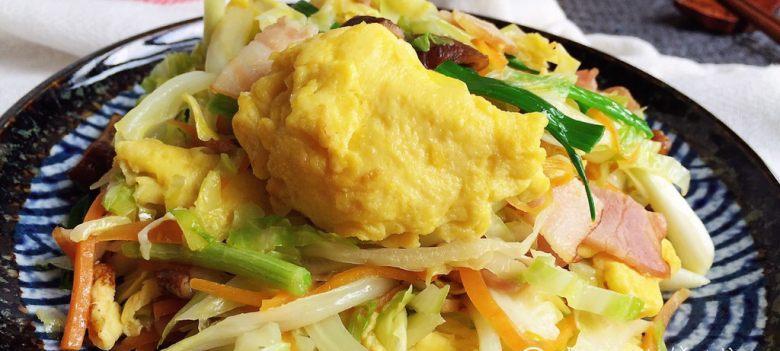 潮式小炒皇，一餐尽享海鲜和美味（探秘广东特色美食）