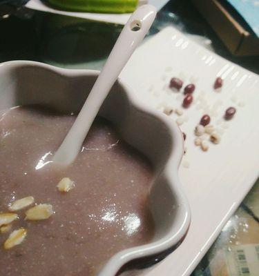 健康美味，学会如何制作薏米红豆汤（让身体更健康）