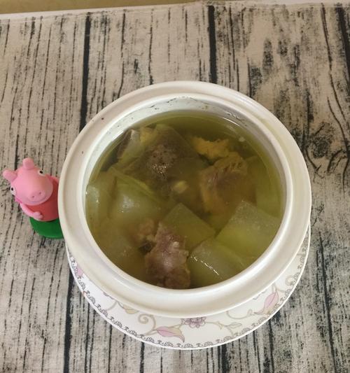 薏米冬瓜筒骨汤做法（养生清热的好汤）