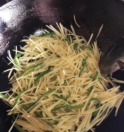 手把手教你做美味腌菜土豆丝（传统口感）