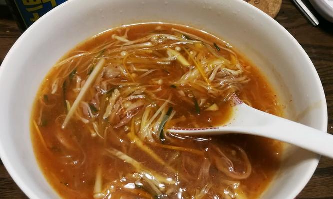 胭脂汤的制作方法（传统美食的美味享受）