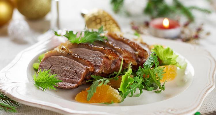 享受美味健康，学会制作鸭胸沙拉（用简单的食材）