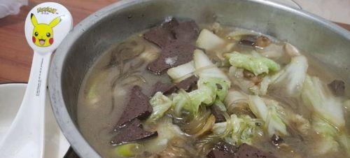 双味猪血豆腐的制作方法（家常美食）