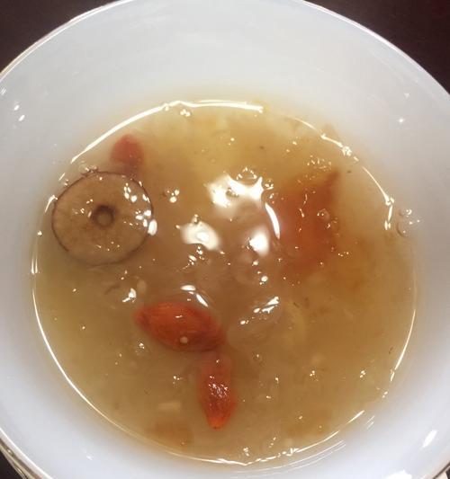 美味又滋补的雪燕桃胶皂米羹（细节决定味道）