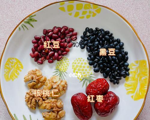 香浓黑豆豆浆的制作方法（如何制作美味营养的黑豆豆浆）