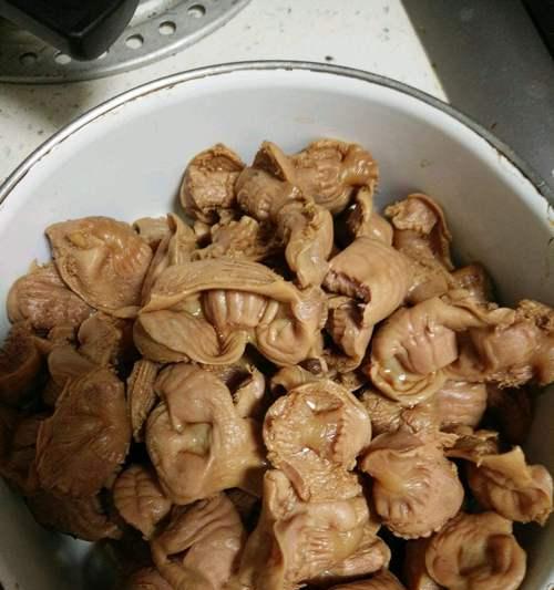 香卤鸡胗的做法（让你秒变厨艺达人的鸡胗料理）