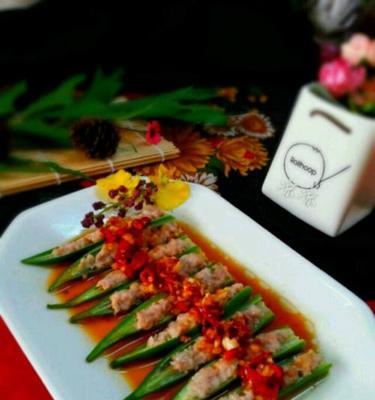 美味香辣秋葵的制作方法（用秋葵为主角的创意美食制作法）