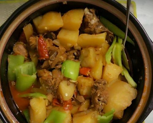 香辣炖鸡仔的做法（辣味十足）