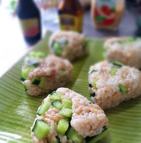 香蕉肉松饭团，让你吃出幸福滋味（用最简单的做法）
