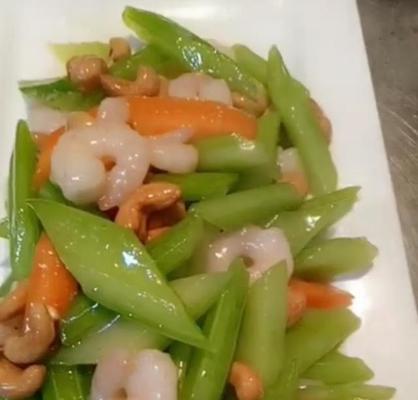 美味可口的虾仁腐竹做法大全（掌握关键步骤）