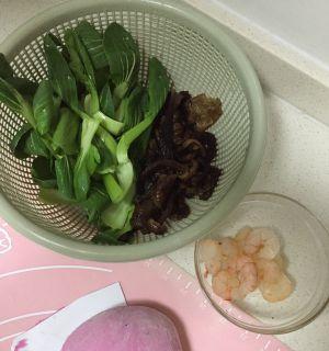 虾仁扒油菜的做法（鲜嫩虾仁与清爽油菜的完美组合）