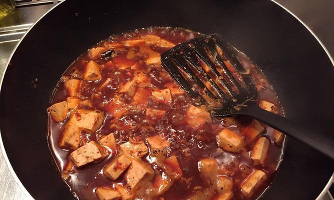 美味可口的虾皮烧豆腐（家常菜谱）