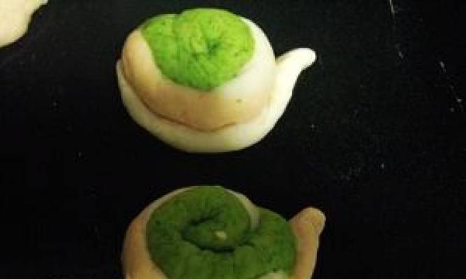 小蜗牛馒头制作方法（手工制作小蜗牛馒头）