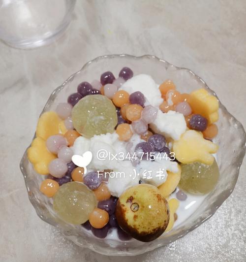 美味健康的糖桂花牛奶水果捞（享受夏日清凉）