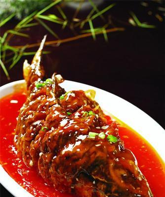 一口香酥糖醋鱼，如何做出美味佳肴