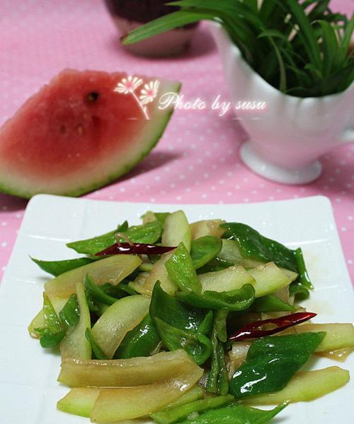 糖醋青椒的做法大揭秘（教你轻松制作口感独特的糖醋青椒菜肴）