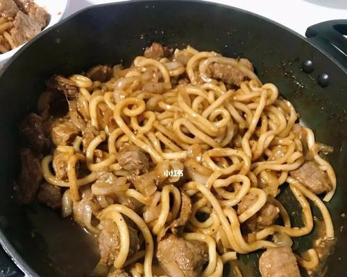 手把手教你做美味酸豆角酱乌冬面（清爽口感）