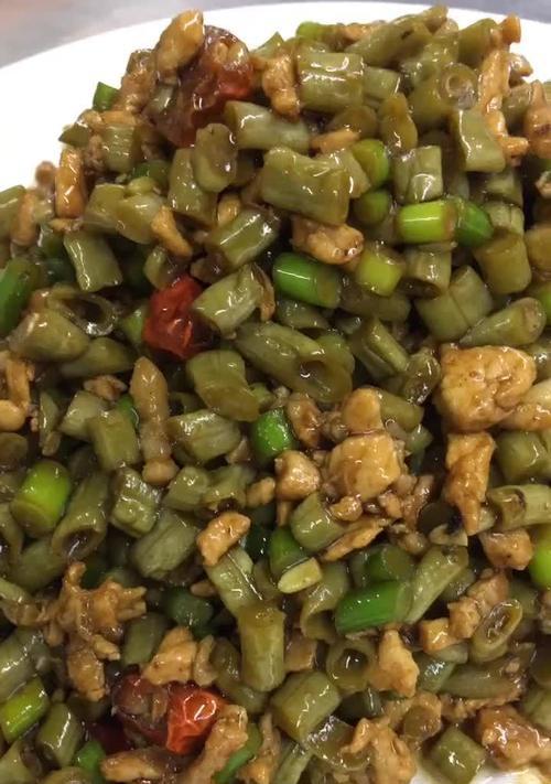 酸豆角炒鸡蛋的做法详解（口感清爽）