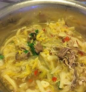 酸菜煮粉丝，美味又下饭（学会这道家常菜）