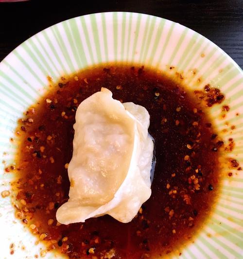 自制玉米面酸菜蒸饺，让口感更加香鲜美妙（从配料到制作全解析）