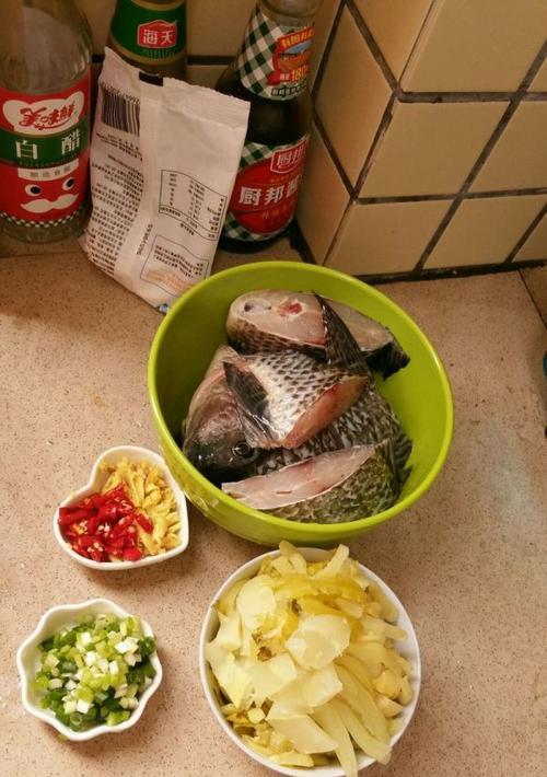 美味酸菜鱼块的制作方法（传统美食）