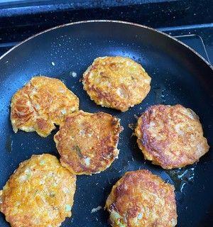 猪肉酸菜馅饼的制作方法（家常美食）