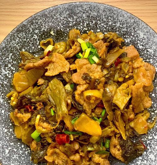 学会制作酸菜牛肉，让味蕾在口中舞动（酸菜牛肉的家常做法及秘诀）