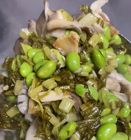 酸菜毛豆炒瘦肉，清爽美味夏日必备（用绿色食材拯救夏季食欲）