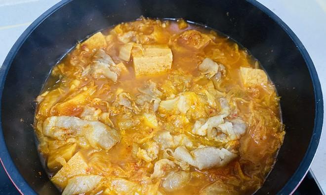 酸菜肥牛汤菜，美味暖胃的经典（以爽口酸菜为基底）