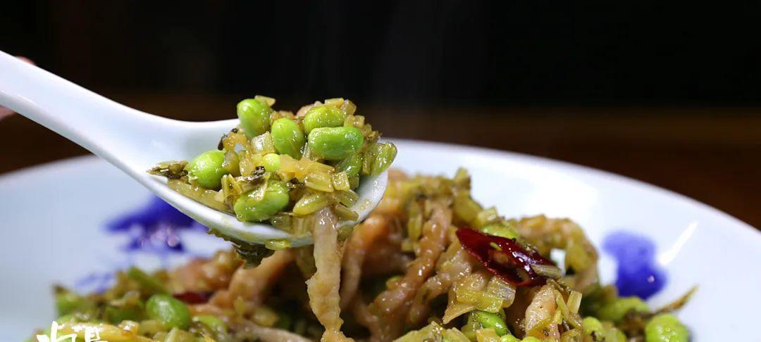 家常美食，酸菜炒肉片的做法（简单易学）