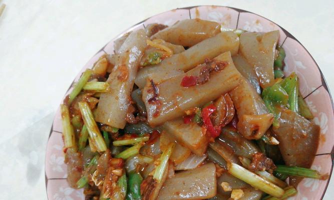 酸菜炒魔芋，尝鲜美食（酸爽鲜美）