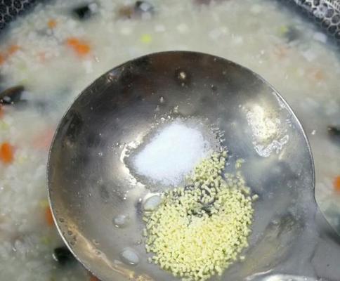 双米小黄粥的制作方法（健康美味的早餐选择）