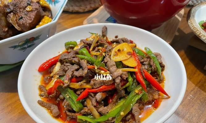 双椒猪肉辣酱的制作方法（家常辣味美食）