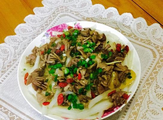 双椒羊肉，麻辣鲜香的美食佳品（来自四川的经典菜品）