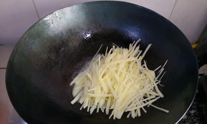 双椒土豆丝（简单易做）