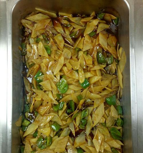 双椒手撕茄，美味健康不可少（做法简单）