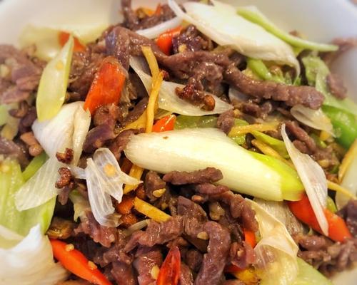 双椒牛肉丝的家常做法（健康美味）