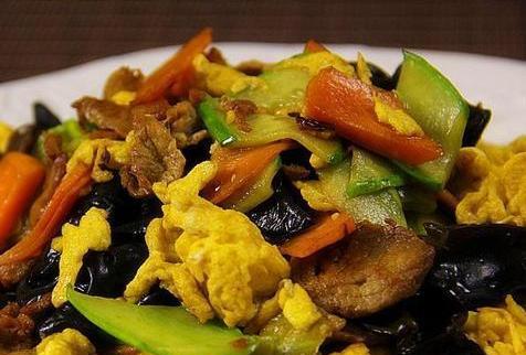 双耳木须肉，美味佳肴的不二之选（以双耳木须肉为主角）