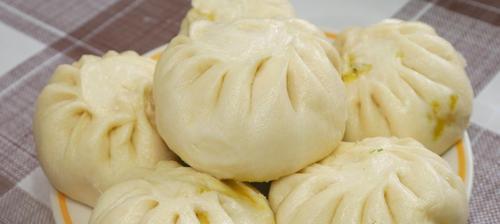 以树叶包子茴香肉馅的做法（自制美味树叶包子）