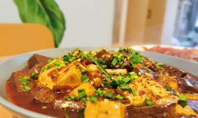 树头菜煮猪血的美味做法（以树头菜为主材）