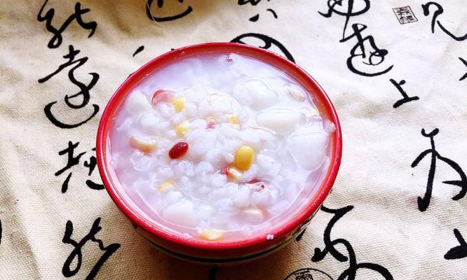 山药薏米芡实粥的营养与制作（让你健康饮食的好选择）