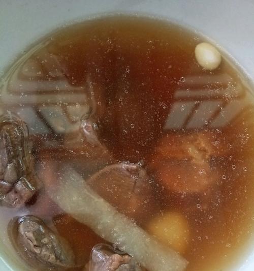 山药雪梨滋补汤的制作方法（瘦身养颜）